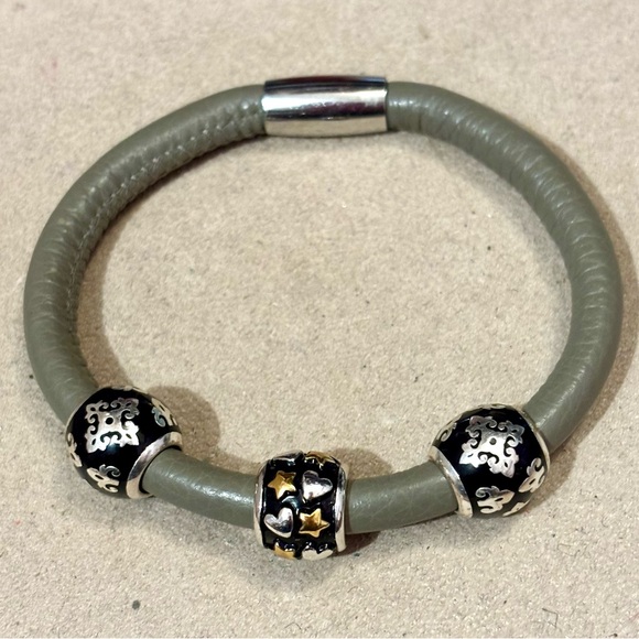 🆕 Brighton Sophia Love bead Silver design on black enamel NWOT Retired - Picture 5 of 5